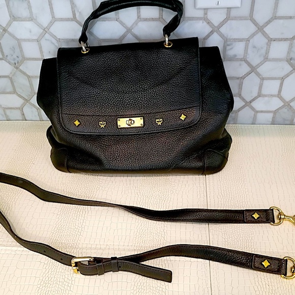Beautiful MCM Black Leather Shoulder Crossbody Bag w/ Goldtone Hardware - Picture 1 of 16